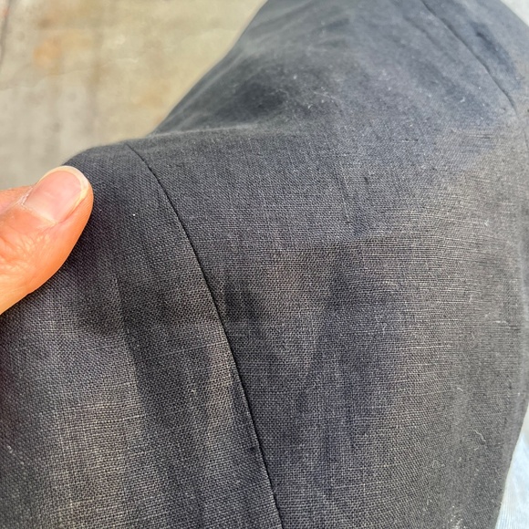 Aritzia 100 linen vest NWOT size 0 black pacino deniro top sleeveless summer xs - Picture 9 of 11